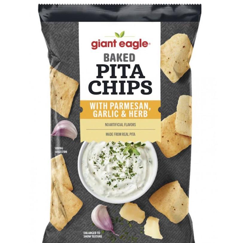 A package of giant eagle brand baked pita chips